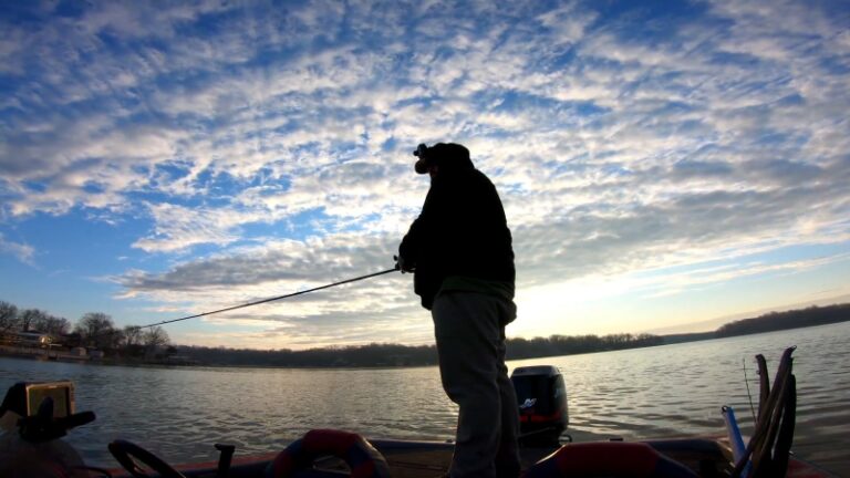 Largest Illinois Lakes for Fishing