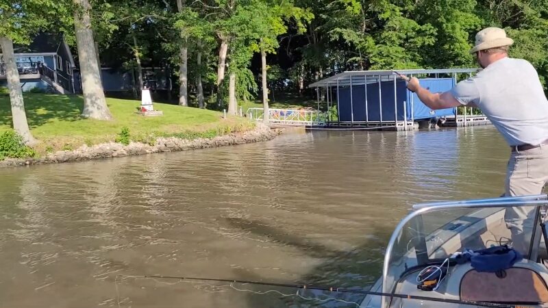 Lake Lou Yaeger Fishing